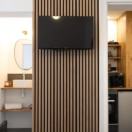 So Guest, Clou Dans Le Fer, Modern Suite Near Cathedral Reims Exterior foto